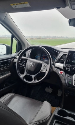 Honda Odyssey cena 94000 przebieg: 130000, rok produkcji 2017 z Ozorków małe 301